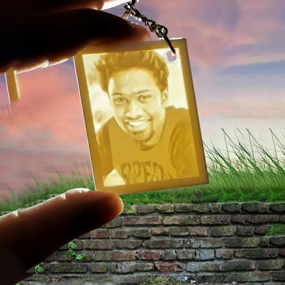 MH Decors Lithophane 3D Photo Keychain Personalized and Unique Gift